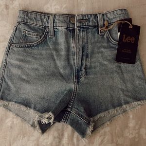 Cute Lee Jean Shorts PERFECT for when summer comes!